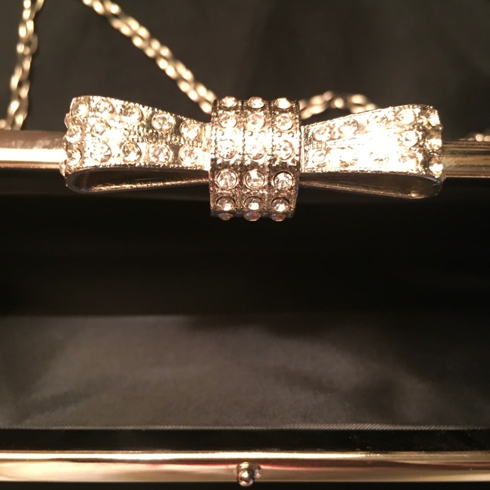 Amazing vintage bow closure clutch purse - Picture 3 of 3